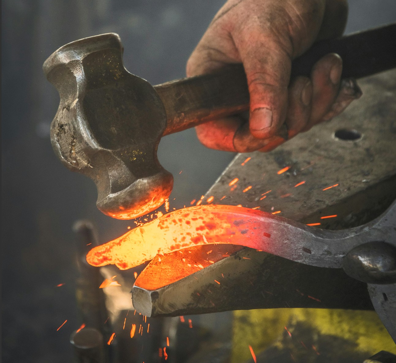 Blacksmith forge hammer